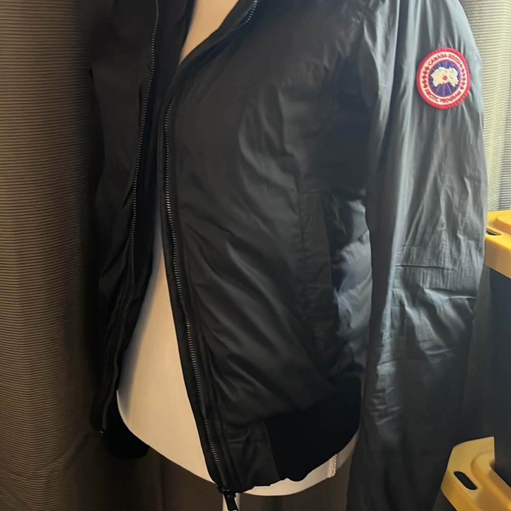 Canada goose jacket - Picture 4 of 10